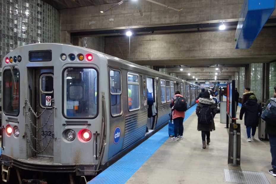 Essential Guide: How To Get Around Chicago Safely